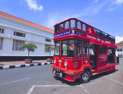 Liburan di kota Bandung, jangan lupa sewa Bus Wisata Bandros