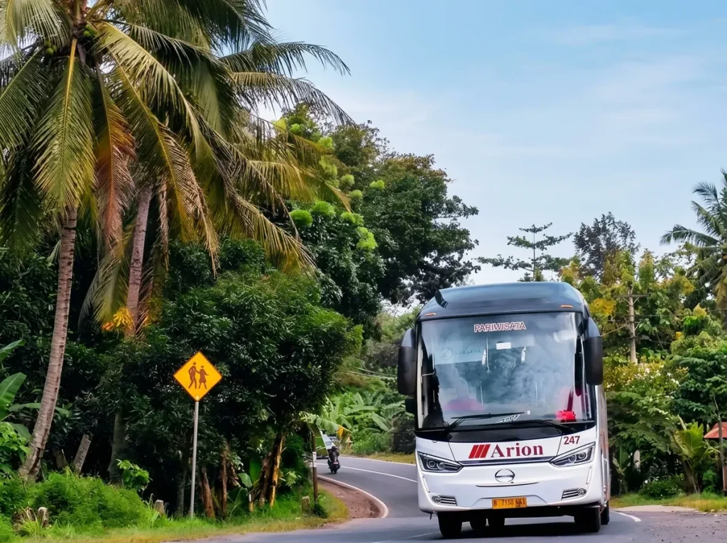 Sewa Bus Pariwisata